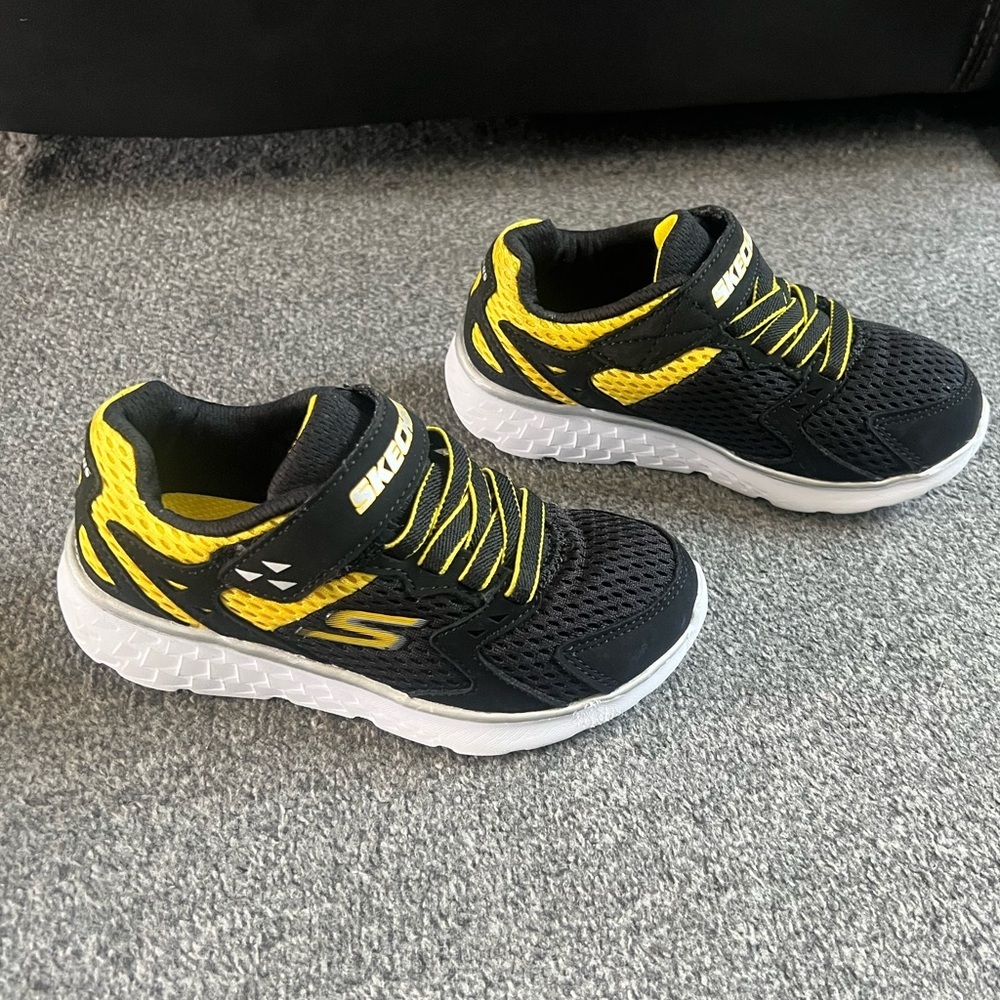 Skechers Kids GO RUN Proxo Black and Yellow Athletic Sneakers - Picture 4 of 10